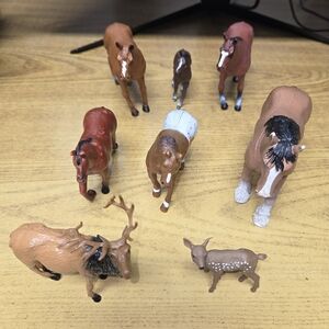 Animal Figurine Set - Brown and White